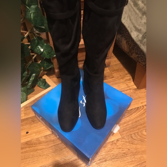 Easy Street Melrose Women's Knee High Boots NWT! - Picture 2 of 15